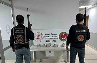 Dilucu Gümrük Kapısı’nda 4 kilo 980 gram eroin...