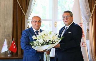 Doç. Dr. Ayhan Kul, İzmir İl Sağlık Müdürlüğüne...