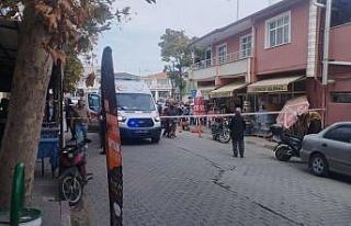 Edirne’de baba-oğuldan kıraathanede silahlı saldırı:...