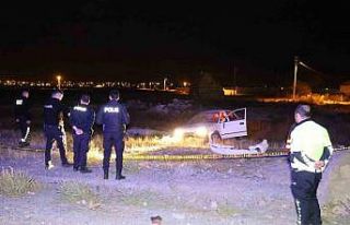 Ehliyetsiz ve alkollü otomobil sürücüsü takla...