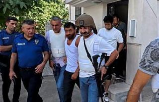 Eli tüfekli şahıs film sahnelerini aratmayan operasyonla...