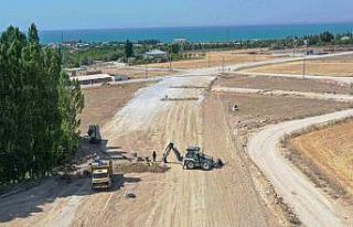 Elmalık yolunda yıkım çalışmaları yapılıyor