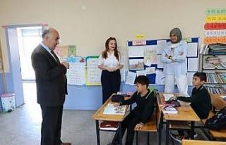 Emirdağ İlçe Milli Eğitim Müdürü, köy okullarını...