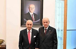 Eski CHP Genel Başkanı Çetin’den MHP lideri Bahçeli’ye...