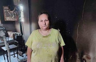 Evi yanan anne-kız oto yıkamacıda yaşamaya başladı