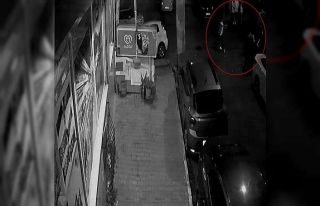 Eyüpsultan’da 20 yaşındaki gencin sokak ortasında...