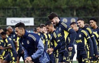 Fenerbahçe, Antalyaspor maçı hazırlıklarını...