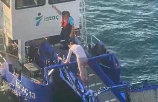 Galata Köprüsü’nden denize düşen kadını,...