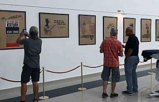 Gazi Mustafa Kemal Atatürk Sergisi sanatseverlerle...