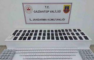 Gaziantep’te 1,3 milyon TL değerinde kaçak telefon...