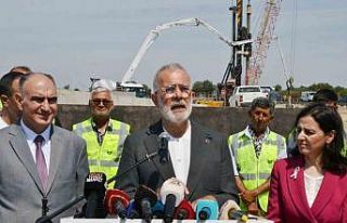 Gediz Köprülü Kavşağı’nda çalışmalar hızla...