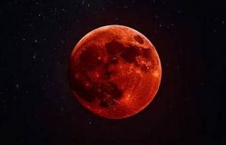 "Kanlı Ay" dünyanın farklı bölgelerinde...