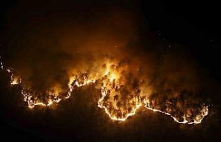 Karabük’te 12 saattir devam eden orman yangını...