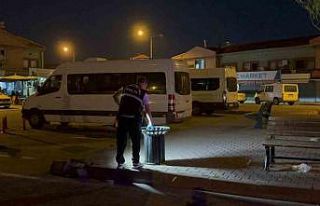 Karnından bıçaklanan taksi şoförü ağır yaralandı