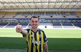 Kerem Aktürkoğlu, Fenerbahçe ile 4 yıllık sözleşme...