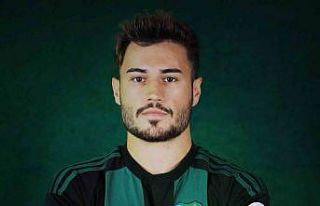 Kocaelispor, Mesut Can Tunalı’yı Serikspor’a...