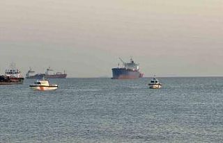 Küçükçekmece Menekşe açıklarında insan bedenine...