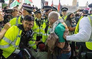 Londra’da düzenlenen Filistin’e destek gösterisinde...