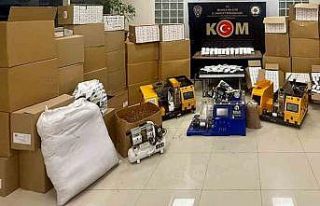 Manisa’da 35 şahıs kaçakçılık operasyonlarında...