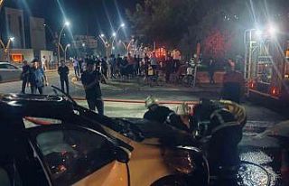 Mardin’de seyir halindeyken otomobil alev aldı