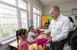 Mersin’de 1. sınıf öğrencilerine çanta ve kırtasiye...