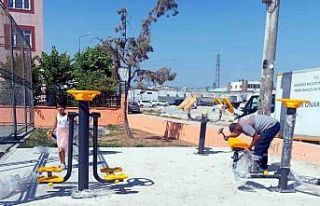 Mersin’de çocuk oyun parklarının eksikleri gideriliyor,...