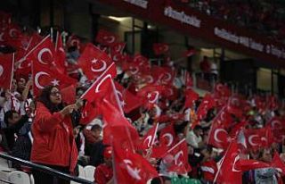 Montella, İspanya karşısında kazanan kadroyu bozmadı