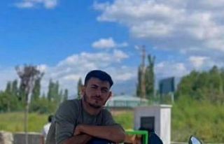 Motosiklet traktöre arkadan çarptı: 1 ölü