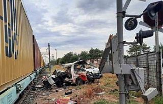 Muratlı’da hemzemin geçitte kaza: 1 yaralı