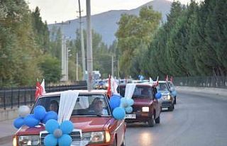 Nostaljik araçları sünnet aracı yaptılar, çocuklara...