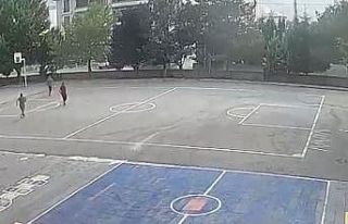 Okul müdüründen hayat kurtaran müdahale