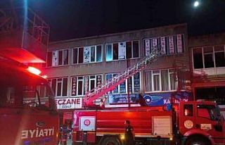 Özalp’ta pasajda yangını