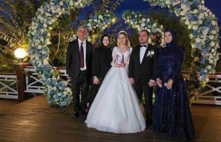 Öztürk ailesinin mutlu günü