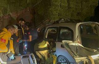 Polatlı’da hafif ticari araç kamyonun altına...