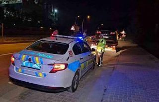 Polisi gören kaçmaya çalıstı