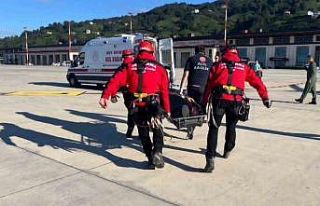 Rize’de askeri helikopterlerin mesaisi sürüyor