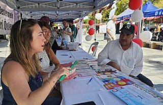 Sağlık sokağa indi