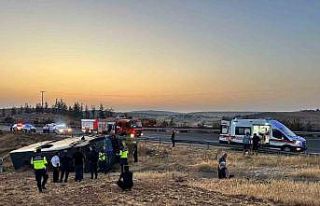 Şanlıurfa’da yolcu otobüsü devrildi: 27 yaralı