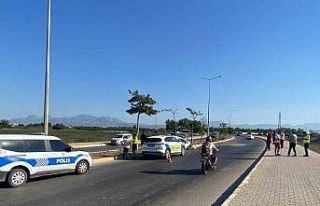 Serik’te iki otomobil çarpıştı: 1 yaralı