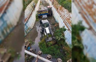 Söke Belediyesi’nden Yenikent Deresi’nde temizlik...