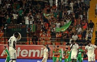 Trendyol Süper Lig: Corendon Alanyaspor: 2 - Beşiktaş...