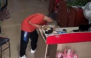 Turgutlu’da hırsızlık anı kamerada