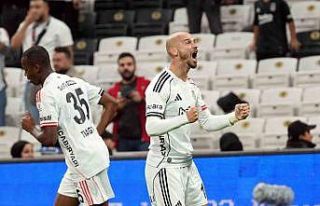 Vaclav Cerny, Beşiktaş formasıyla ilk golünü...