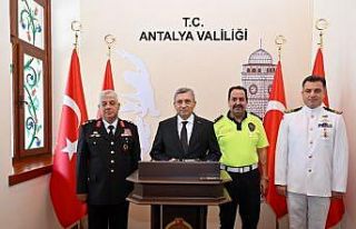 Vali Şahin: Serik yolundaki hız sınırı UKOME’de...