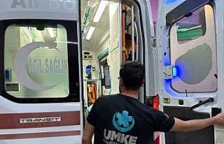 Vali yardımcısının bulunduğu araç kaza yaptı:...