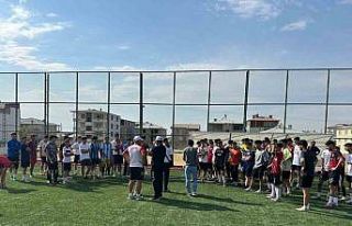 Van Büyükşehir Belediyespor futbolcu seçmelerine...