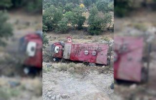 Yangın bölgesinden dönen arazöz şarampole yuvarlandı