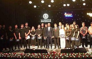 Yarışmacılar performanslarıyla hayran bıraktı