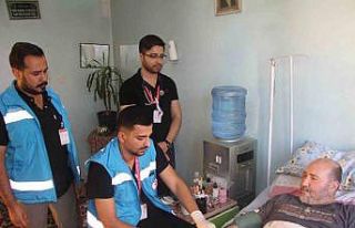 Yatalak hastalar evde sağlık hizmeti ile şifa buluyor