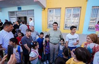 Yılmaz yeni Eğitim-Öğretim yılını öğrencilerle...